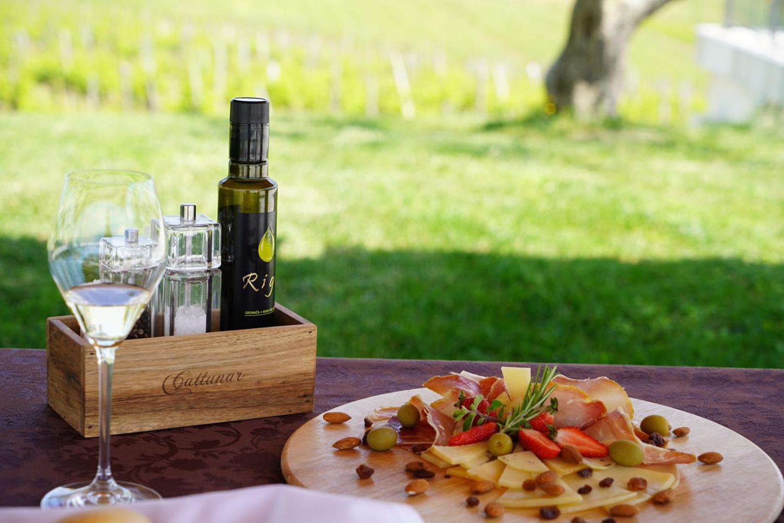 Wine Residence Cattunar 브르토니글라 외부 사진